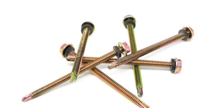 Working With Small Electronics? Custom Screws Can Improve Your Products